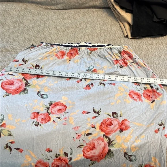 Size XL/1x PinkBlush maternity maxi dress mixed navy stripe and floral pink/blue - Picture 12 of 12